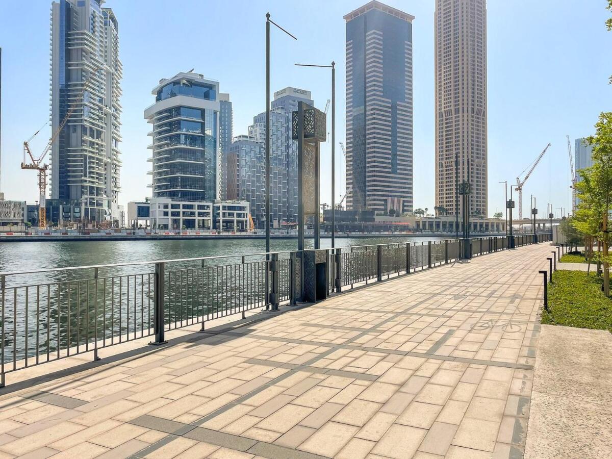 First Class 2br Elegant Canal View Retreat Apartment *
