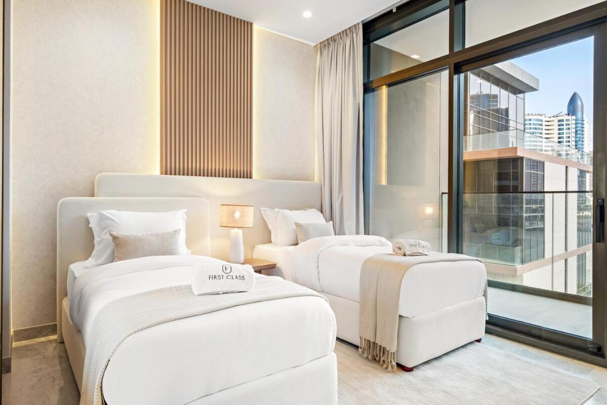 Apartment First Class 2br Elegant Canal View Retreat