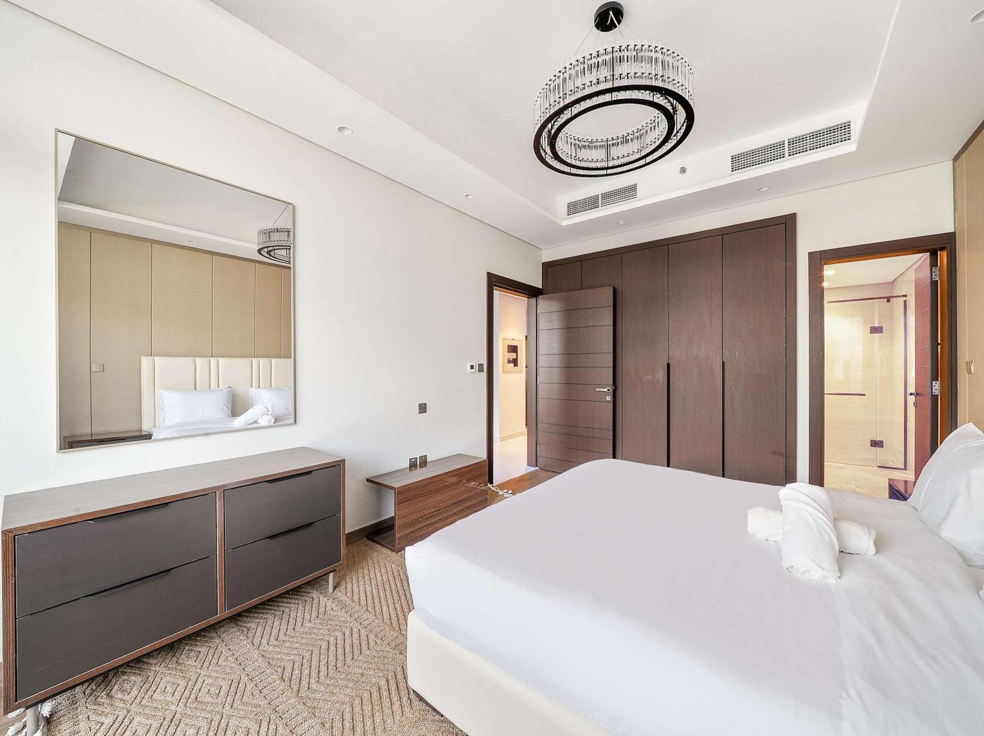 Apartment Luxury 1-bedroom In Business Bay *