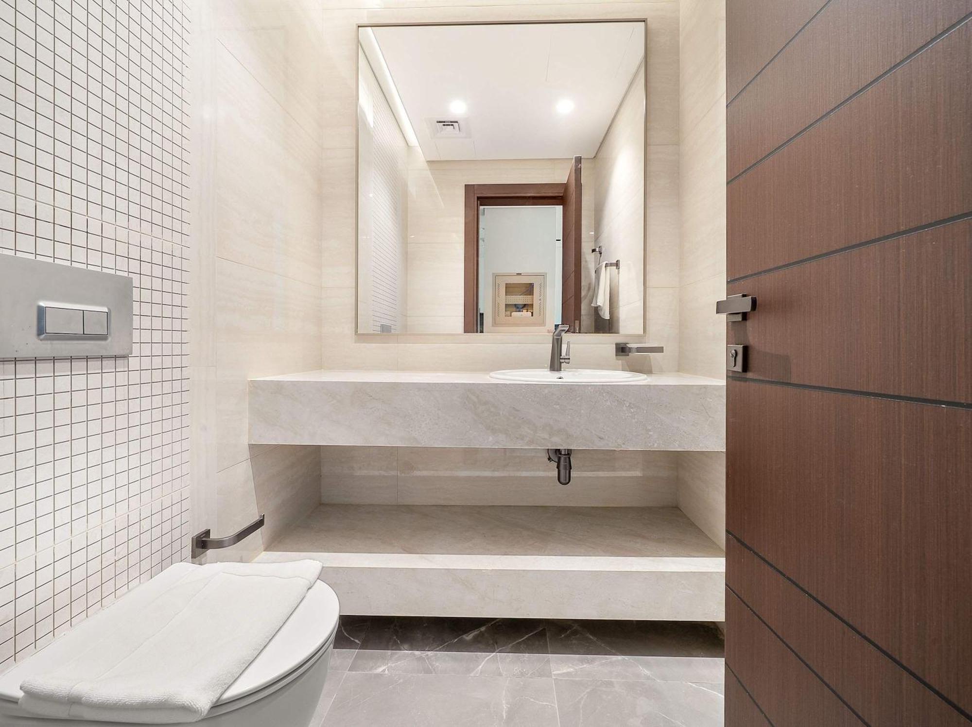 Luxury 1-bedroom In Business Bay * Dubai