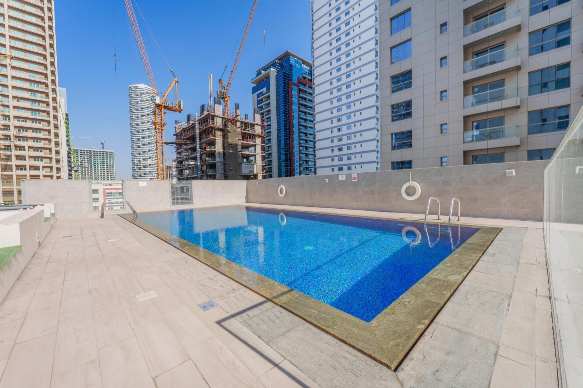 Modern Compact In Jvc Apartment