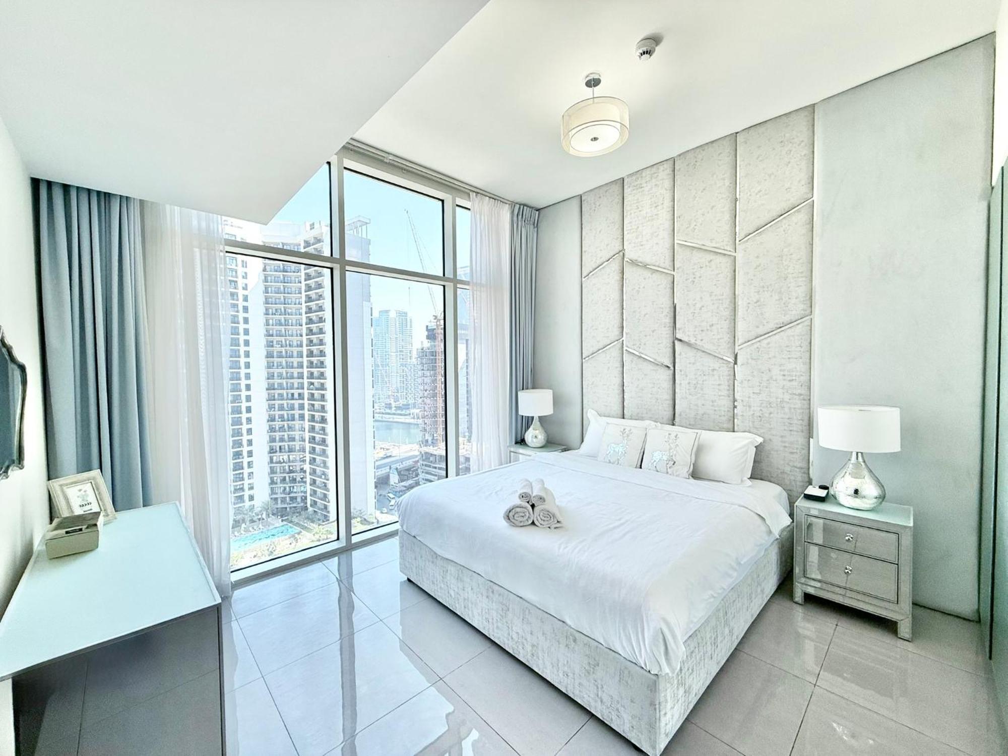 Deluxe 1-bedroom With Pool, 5 Minutes From Mall & Burj Khalifa