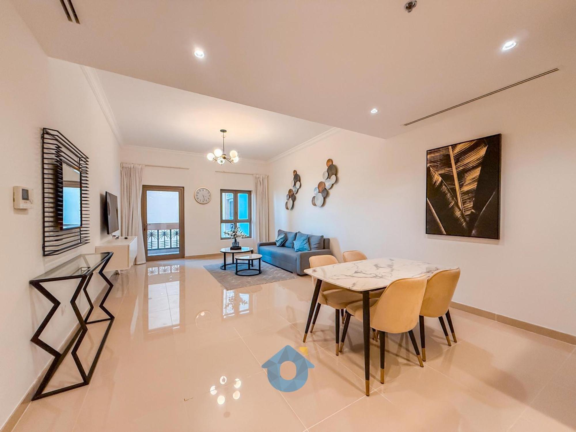 Apartment 237sa Chic 1-bhk With Balcony In Palm Jumeirah *