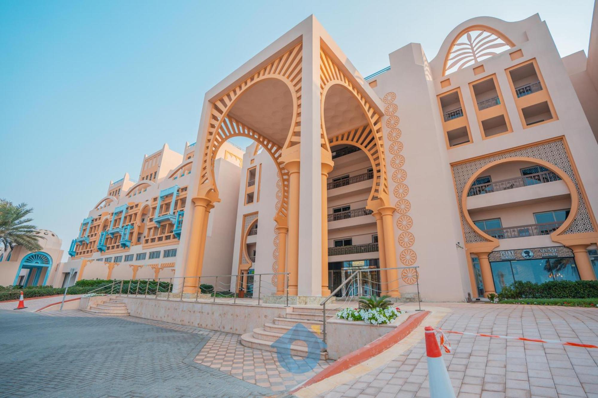 237sa Chic 1-bhk With Balcony In Palm Jumeirah *