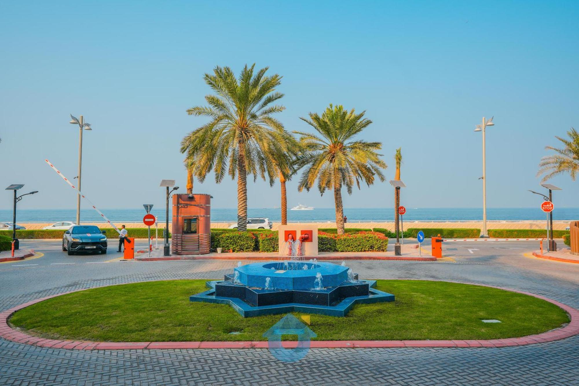 Apartment 237sa Chic 1-bhk With Balcony In Palm Jumeirah Dubai