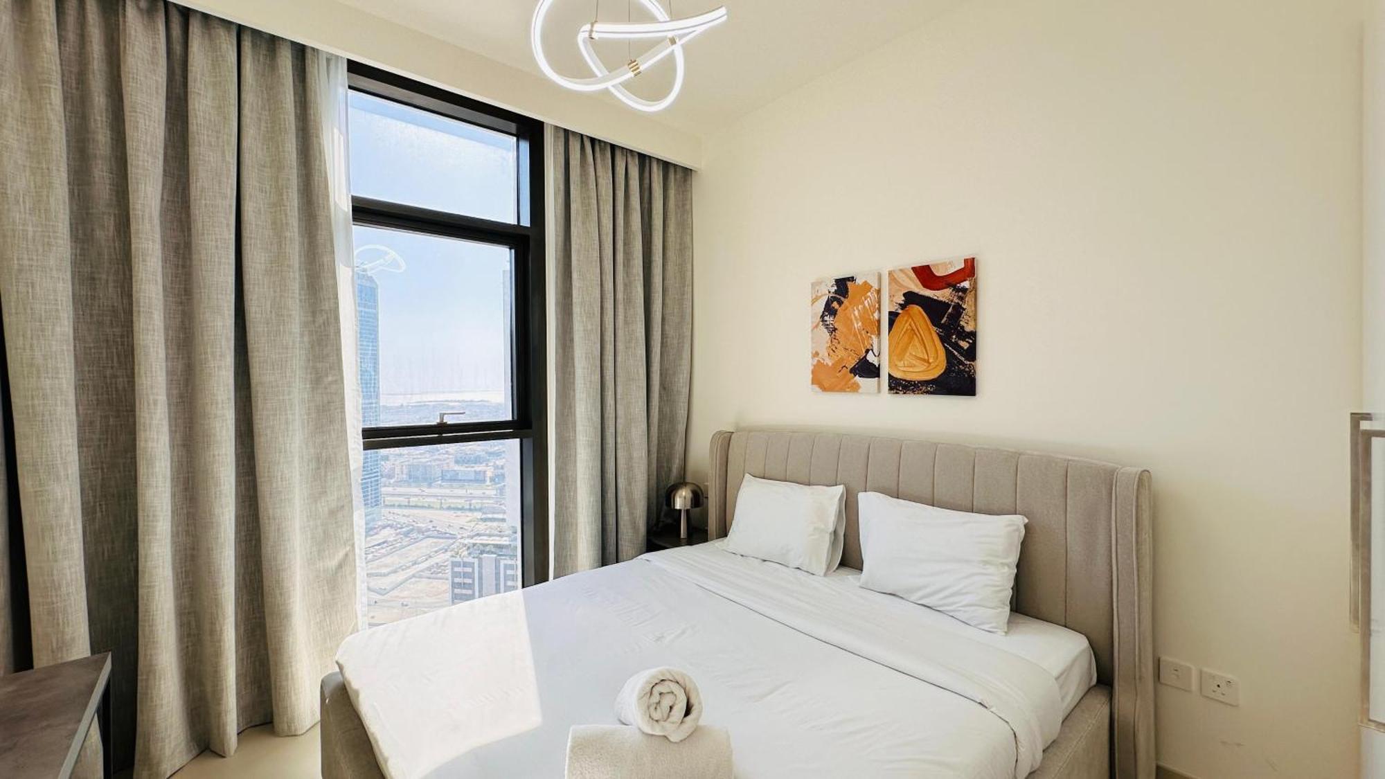 Apartment Luxury 1-bedroom At Burj Crown *