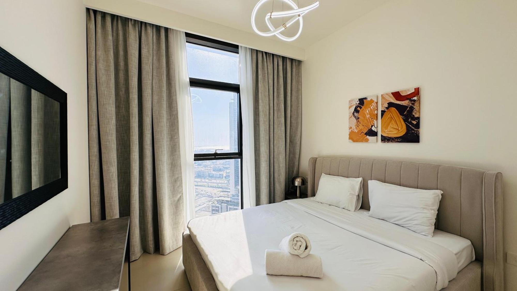Apartment Luxury 1-bedroom At Burj Crown Dubai