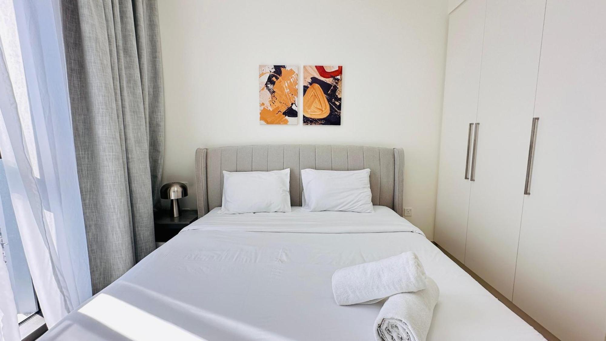 Luxury 1-bedroom At Burj Crown Dubai