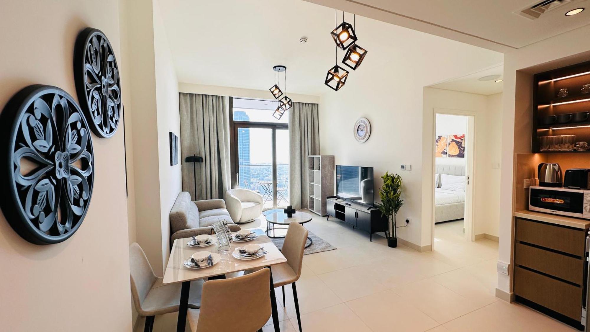Luxury 1-bedroom At Burj Crown Dubai