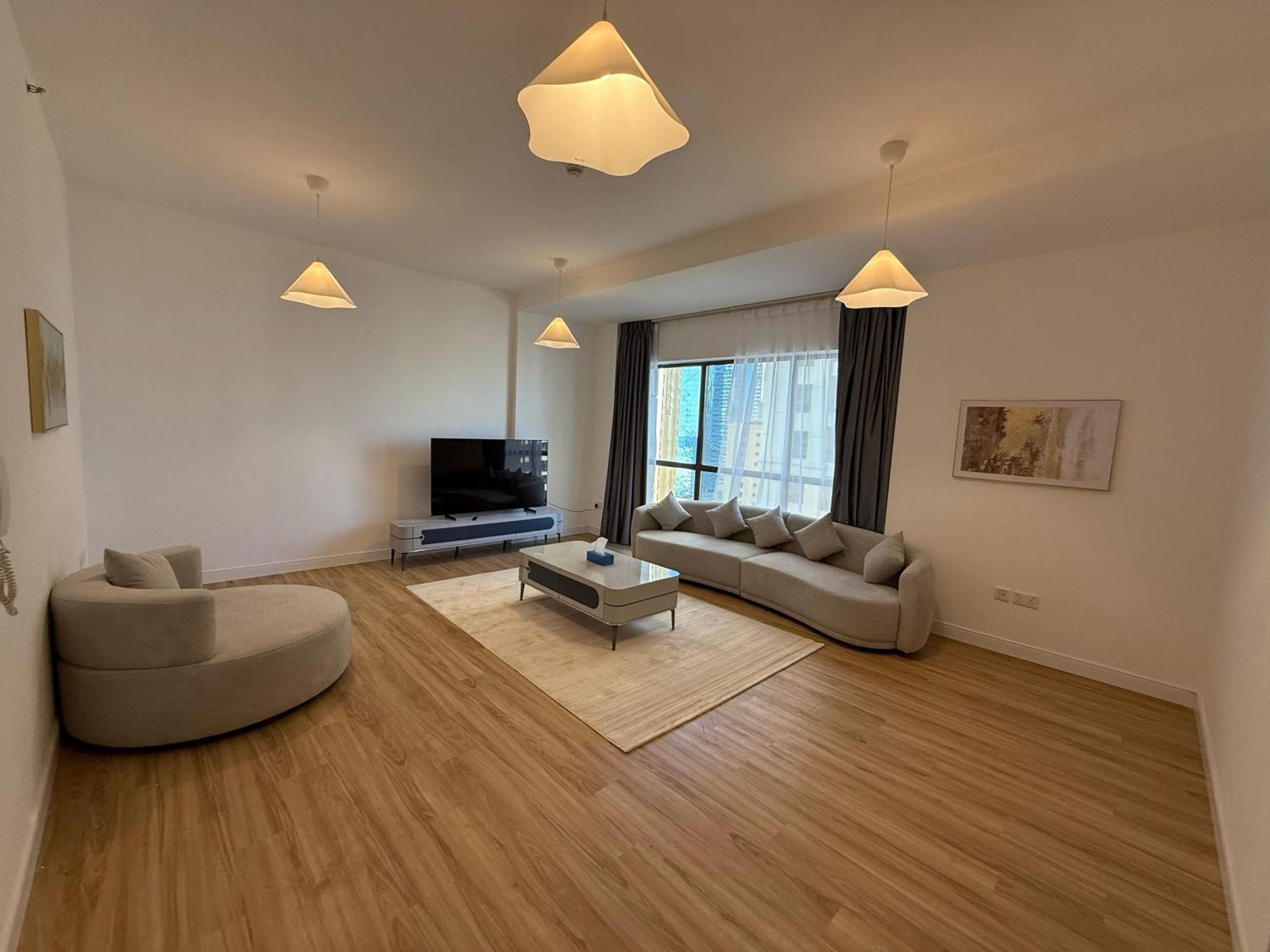 In Jbr, 2-bedroom Rimal 1 Building Dubai