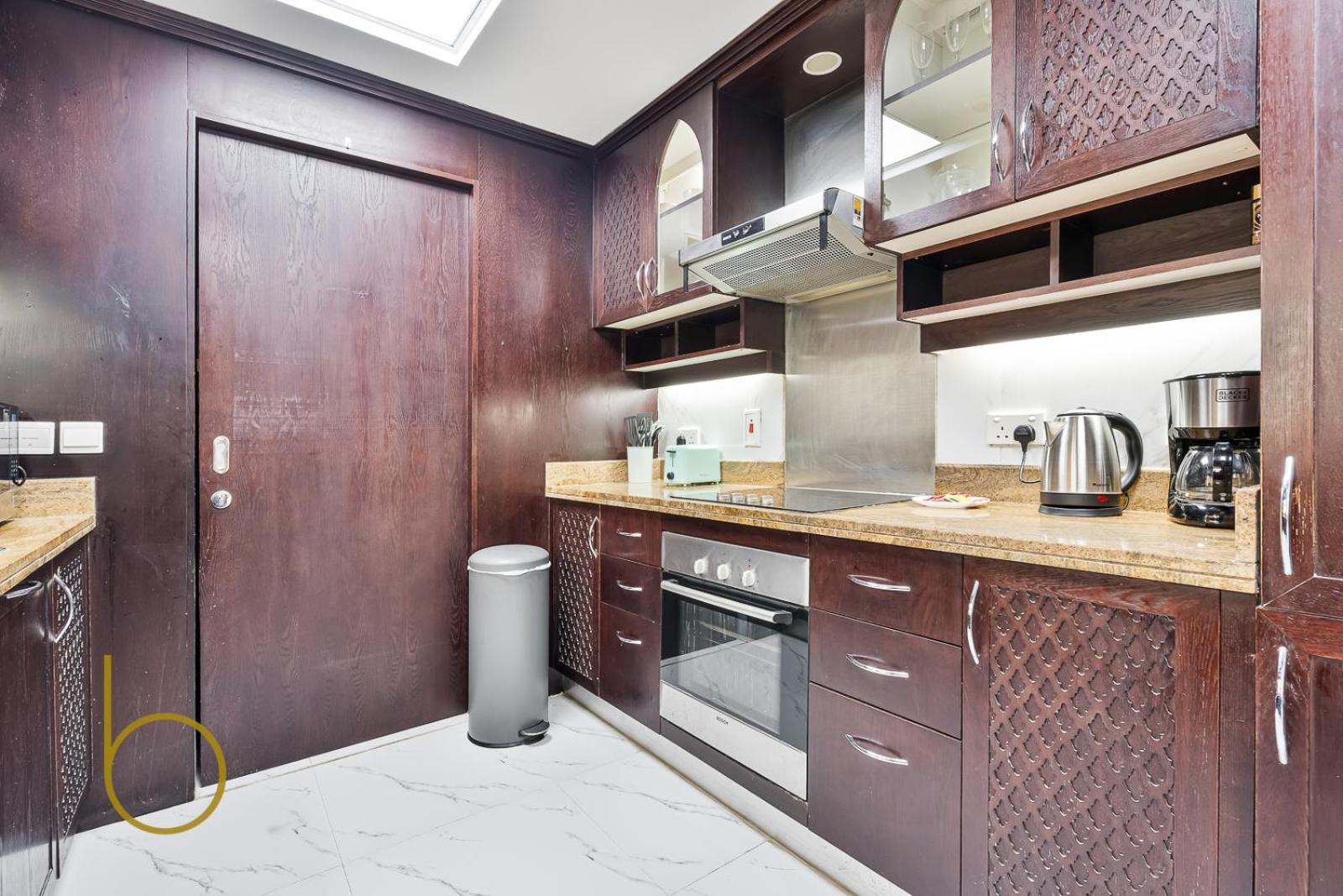 Apartment Bookable - The Residences, Downtown