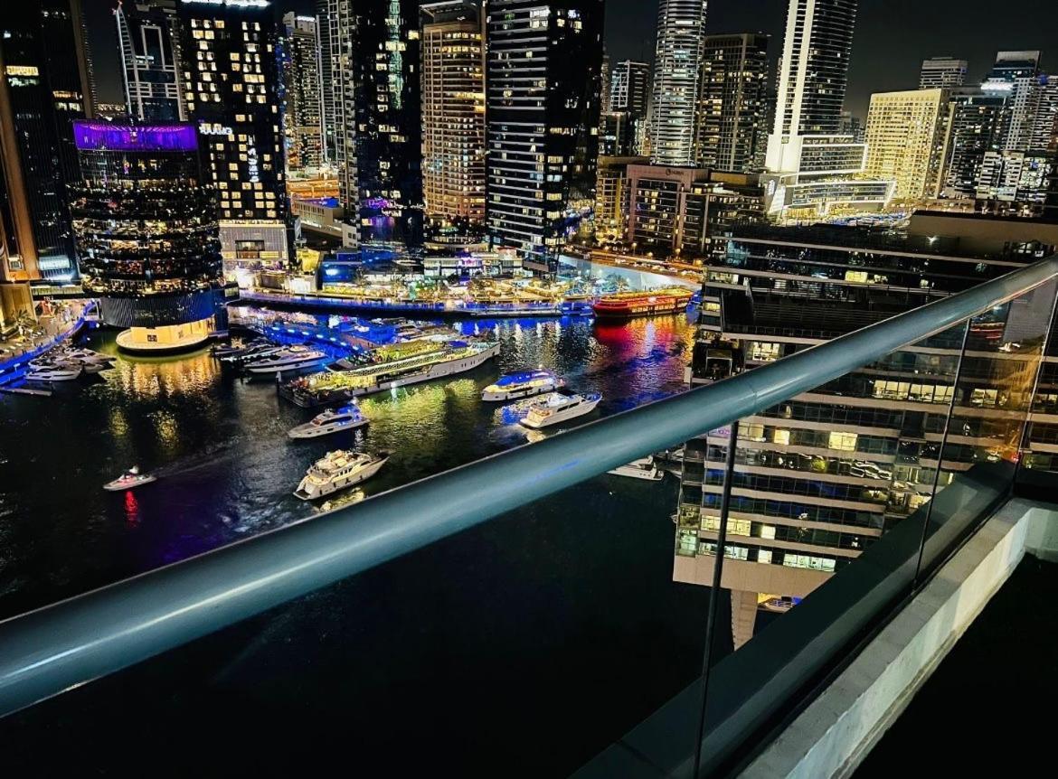 Intercontinental Marina Full Marina View With Balcony, Marina Mall, Large 1 Bedroom Apartment, Kitchen, 2 Toilets, 1 Parking, Swimming Pool And Gym Free Access, Paid Breakfast *