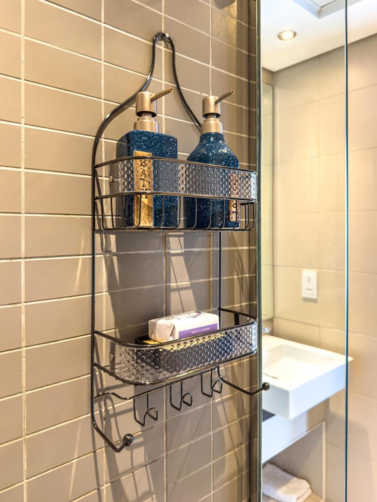 Nomad Retreats- Silverene Tower Marina View Apartment