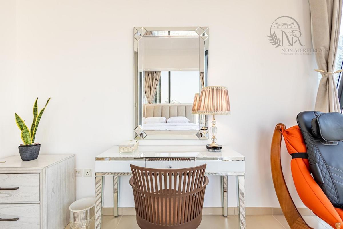 Nomad Retreats- Silverene Tower Marina View Apartment *