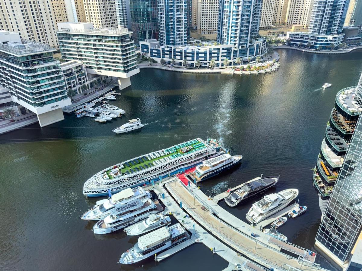 Nomad Retreats- Silverene Tower Marina View Apartment *