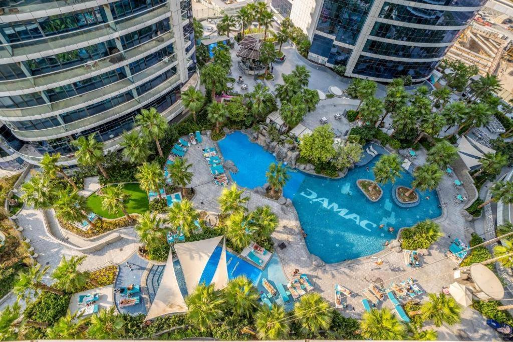 New! Hollywooddxb Burj Khalifa View - 6min To Mall Apartment *