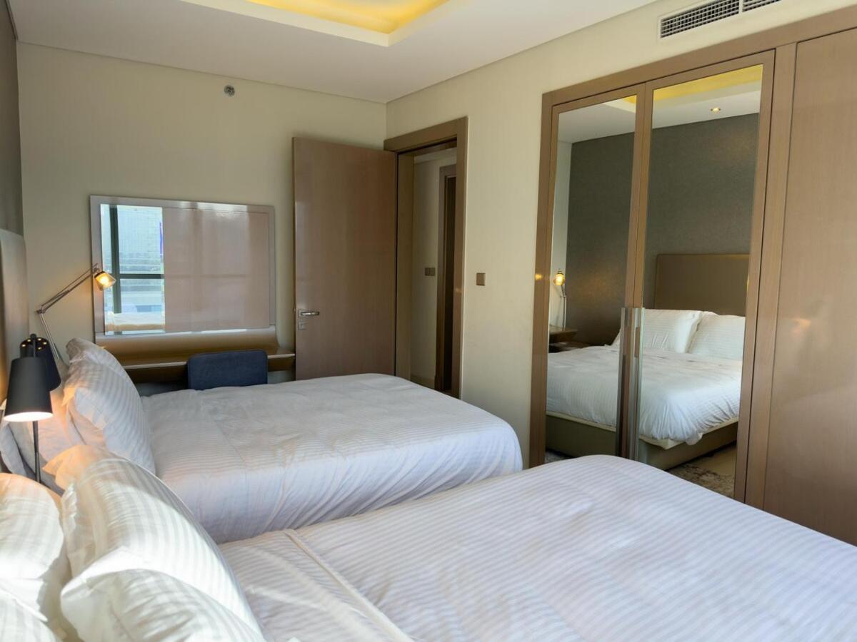 New! Hollywooddxb Burj Khalifa View - 6min To Mall Apartment