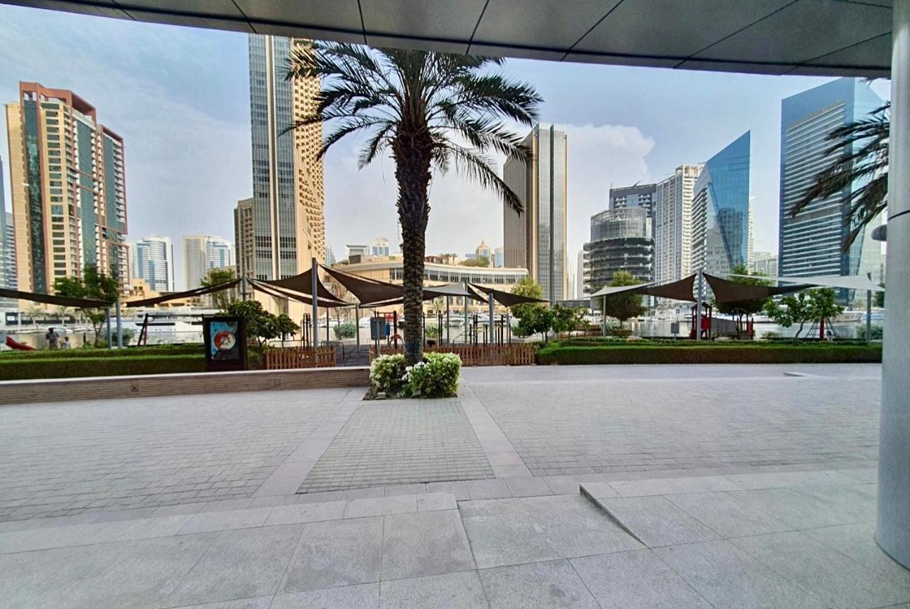 Intercontinental Marina Full Marina View With Balcony, Marina Mall, Large 1 Bedroom Apartment, Kitchen, 2 Toilets, 1 Parking, Swimming Pool And Gym Free Access, Paid Breakfast Apartment Dubai