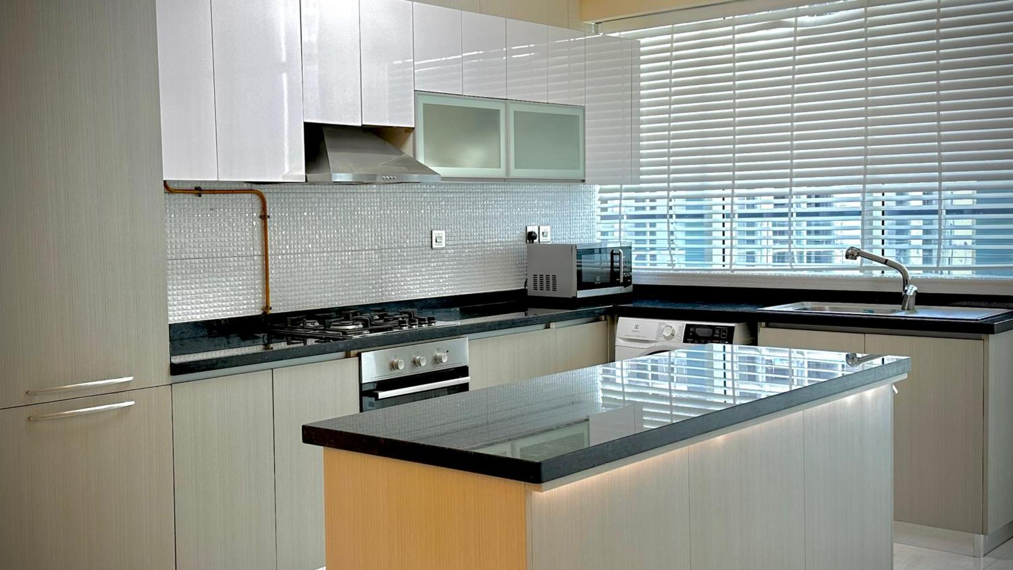 Charming 2br In The Heart Of Business Bay By Bhavan