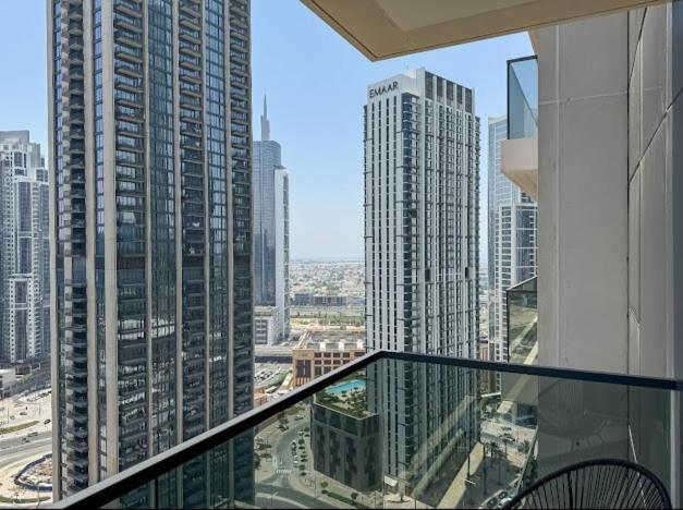 Act One Tower Near Burj Khalifa,dubai Mall Apartment Dubai