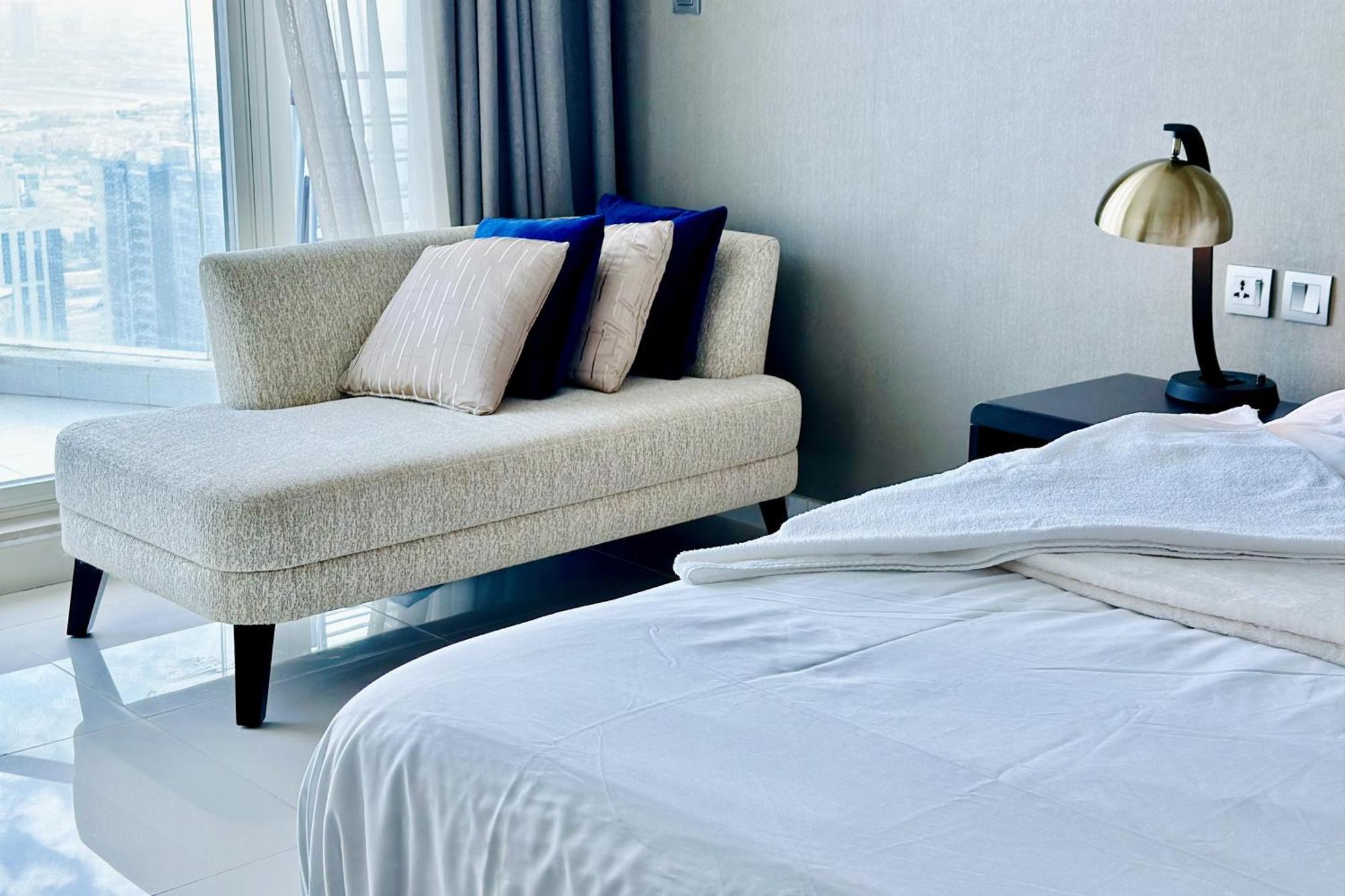Vserve - Stylish Specious - 1 Bedroom With Canal View *