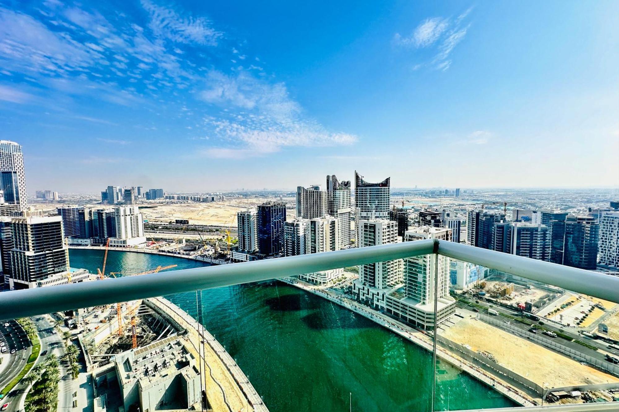 Apartment Vserve - Stylish Specious - 1 Bedroom With Canal View