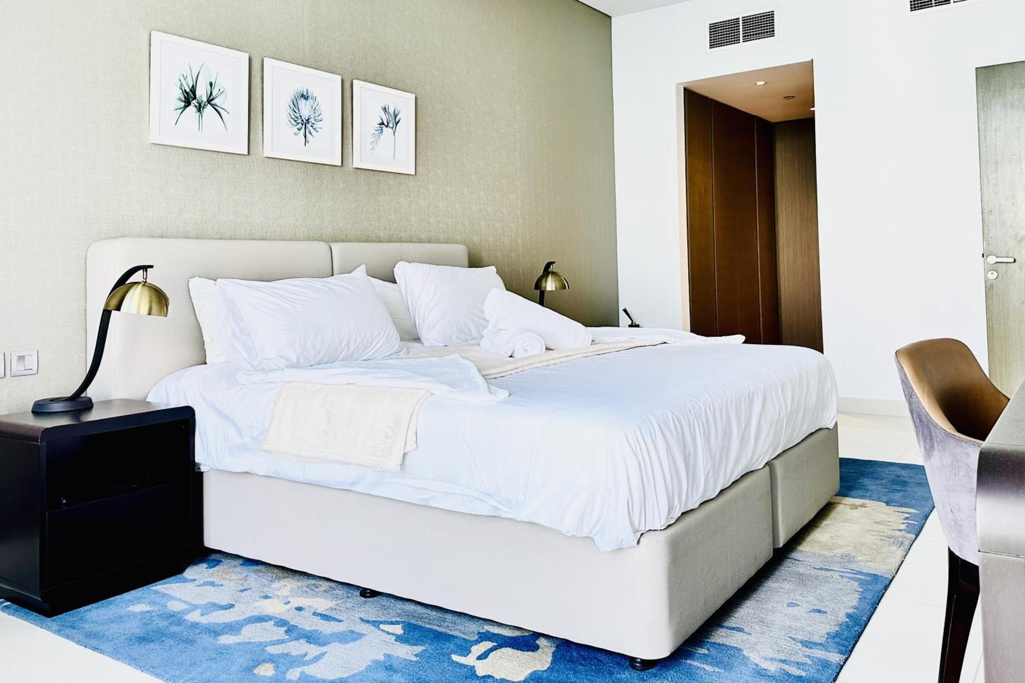 Apartment Vserve - Stylish Specious - 1 Bedroom With Canal View *