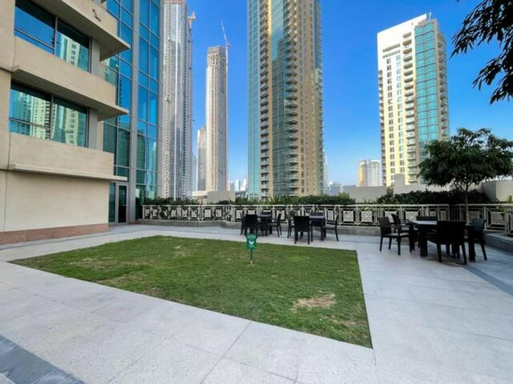 Upscale 2br With Breathtaking Burj Views *