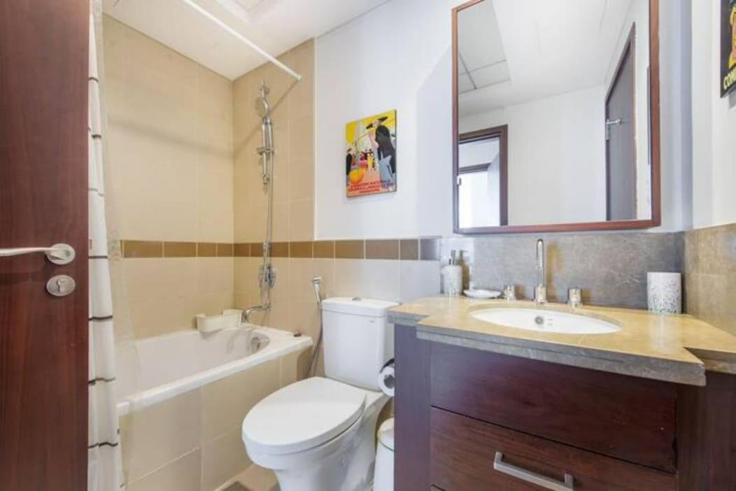 Upscale 2br With Breathtaking Burj Views Apartment