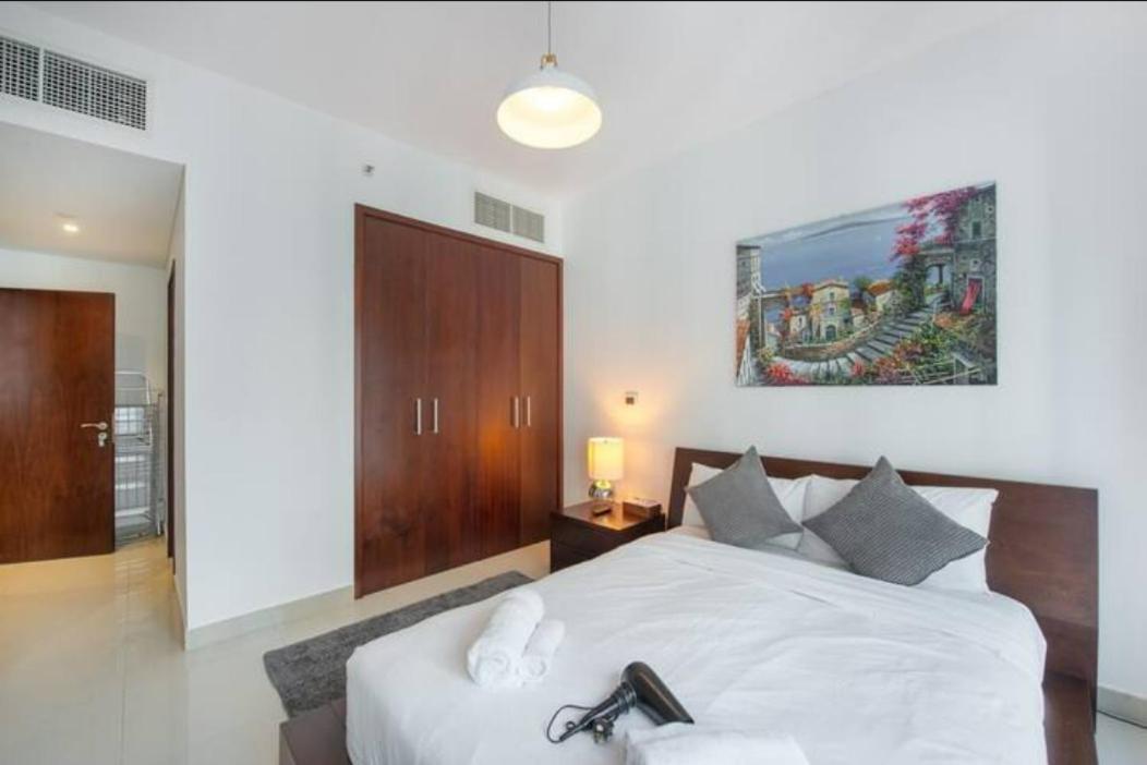 Upscale 2br With Breathtaking Burj Views Apartment