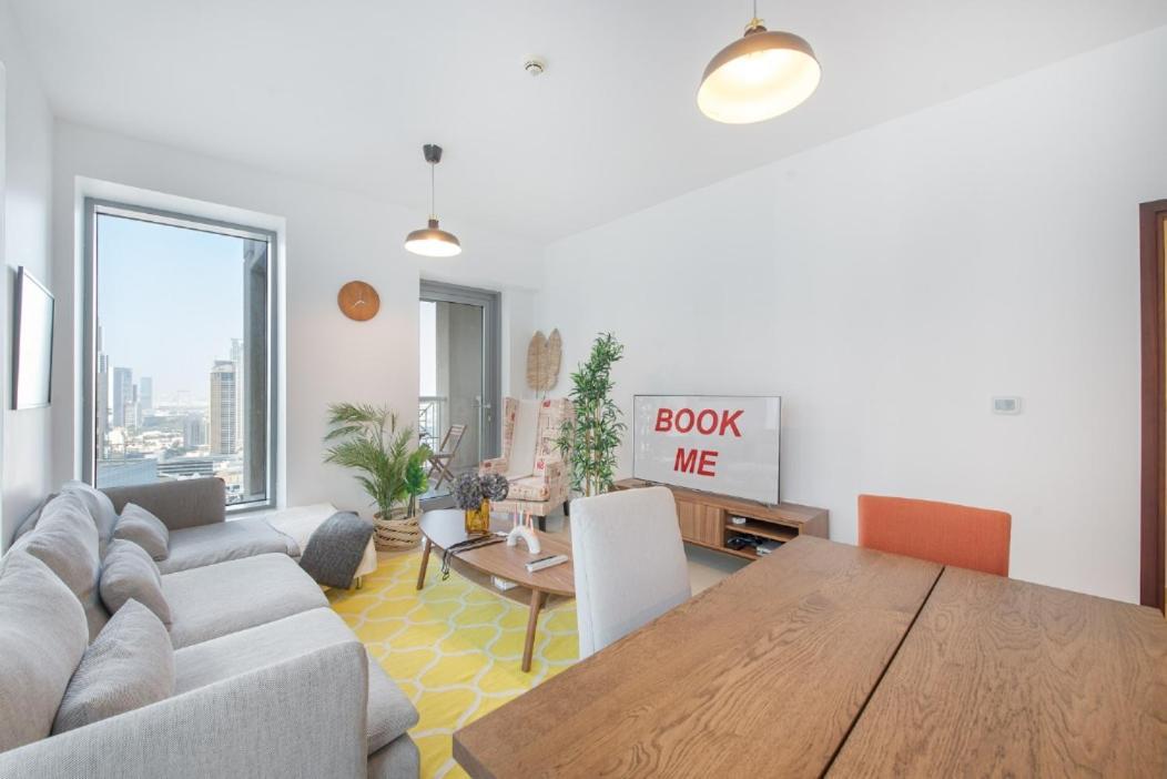 Upscale 2br With Breathtaking Burj Views * Dubai