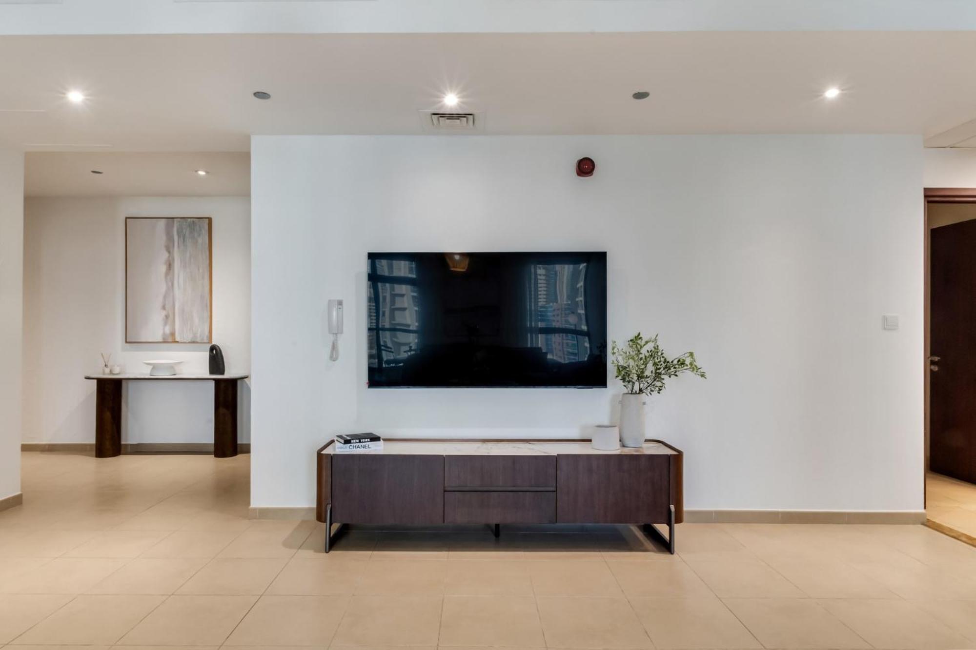 Apartment Enchanting In Jbr Near The Dubai
