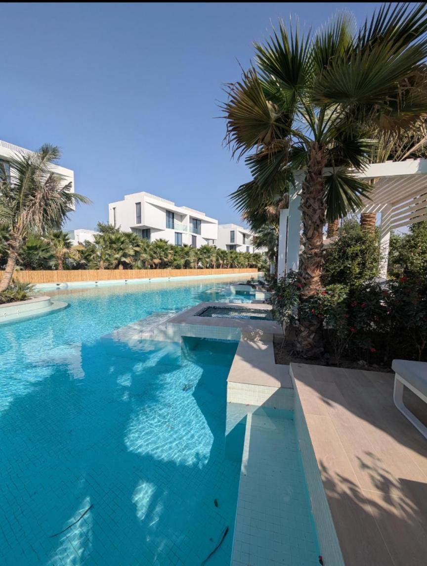 Stylish Urban-jungle-studio In Al Barari, Apartment Dubai