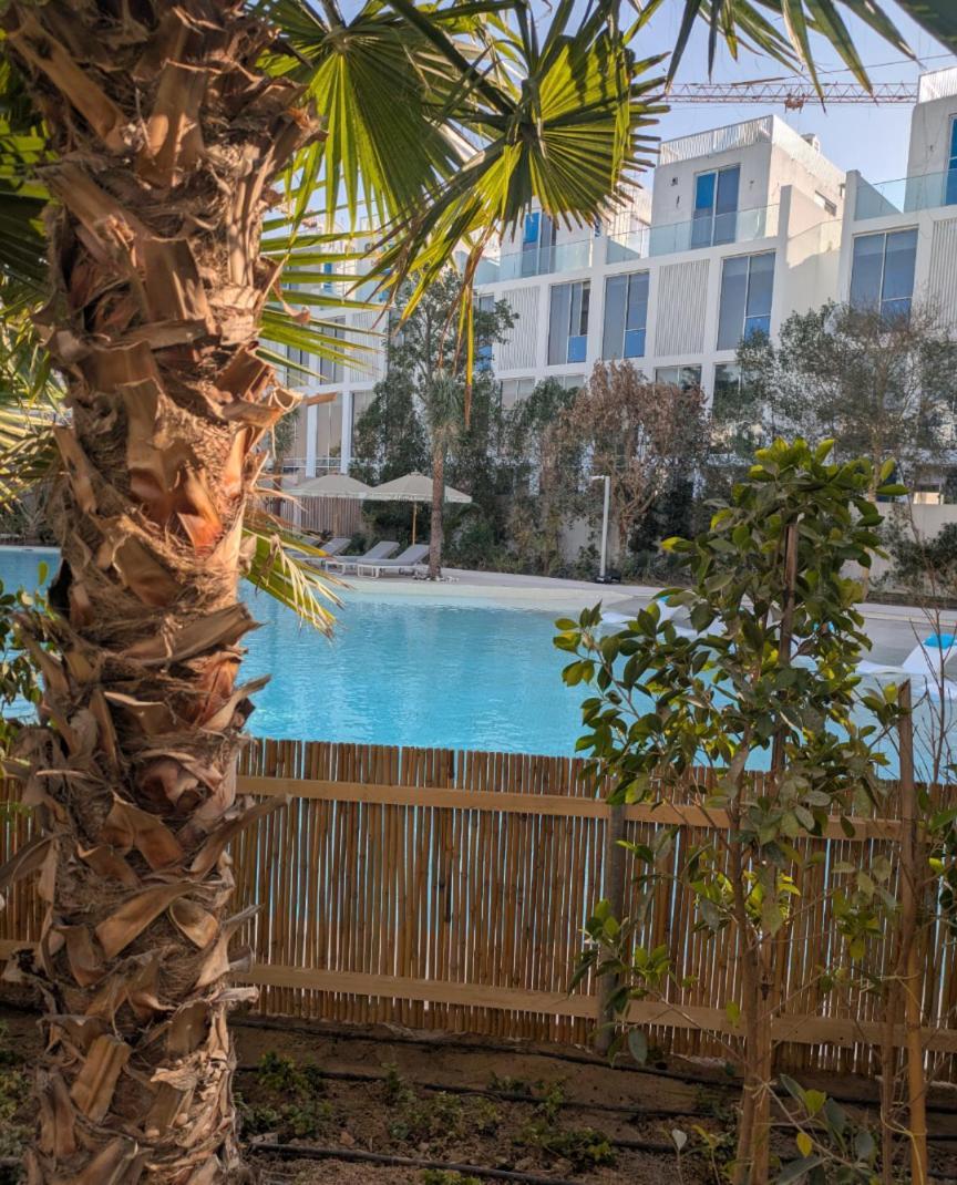 Stylish Urban-jungle-studio In Al Barari, *