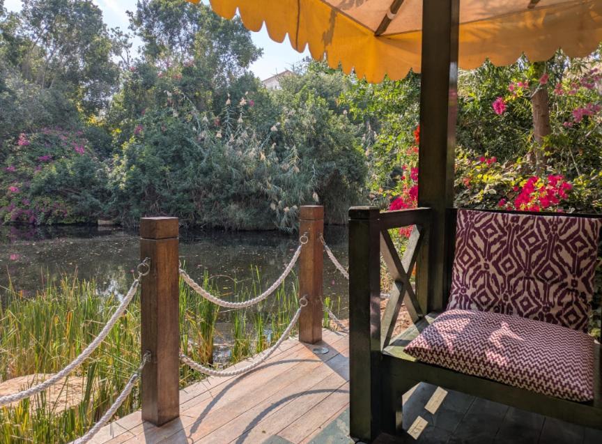 Stylish Urban-jungle-studio In Al Barari, Dubai
