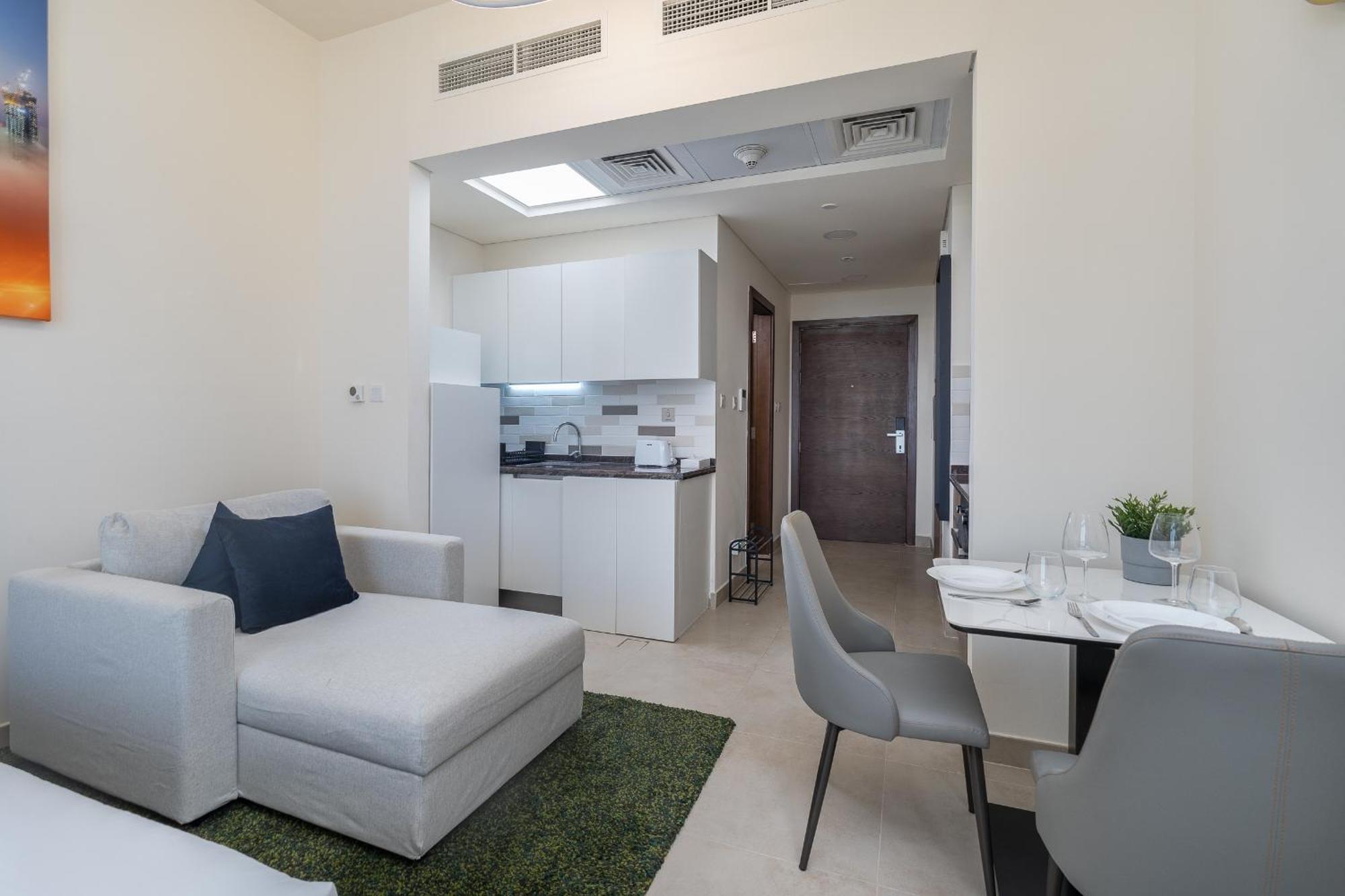 Summer Offer - Cozy & Budget Friendly Apartment