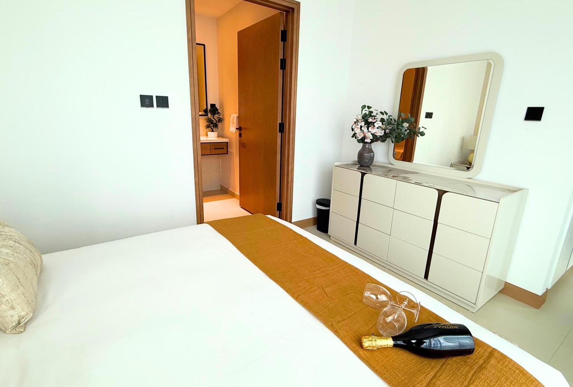 Eden's Homes & - Vida Marina Residences Apartment Dubai