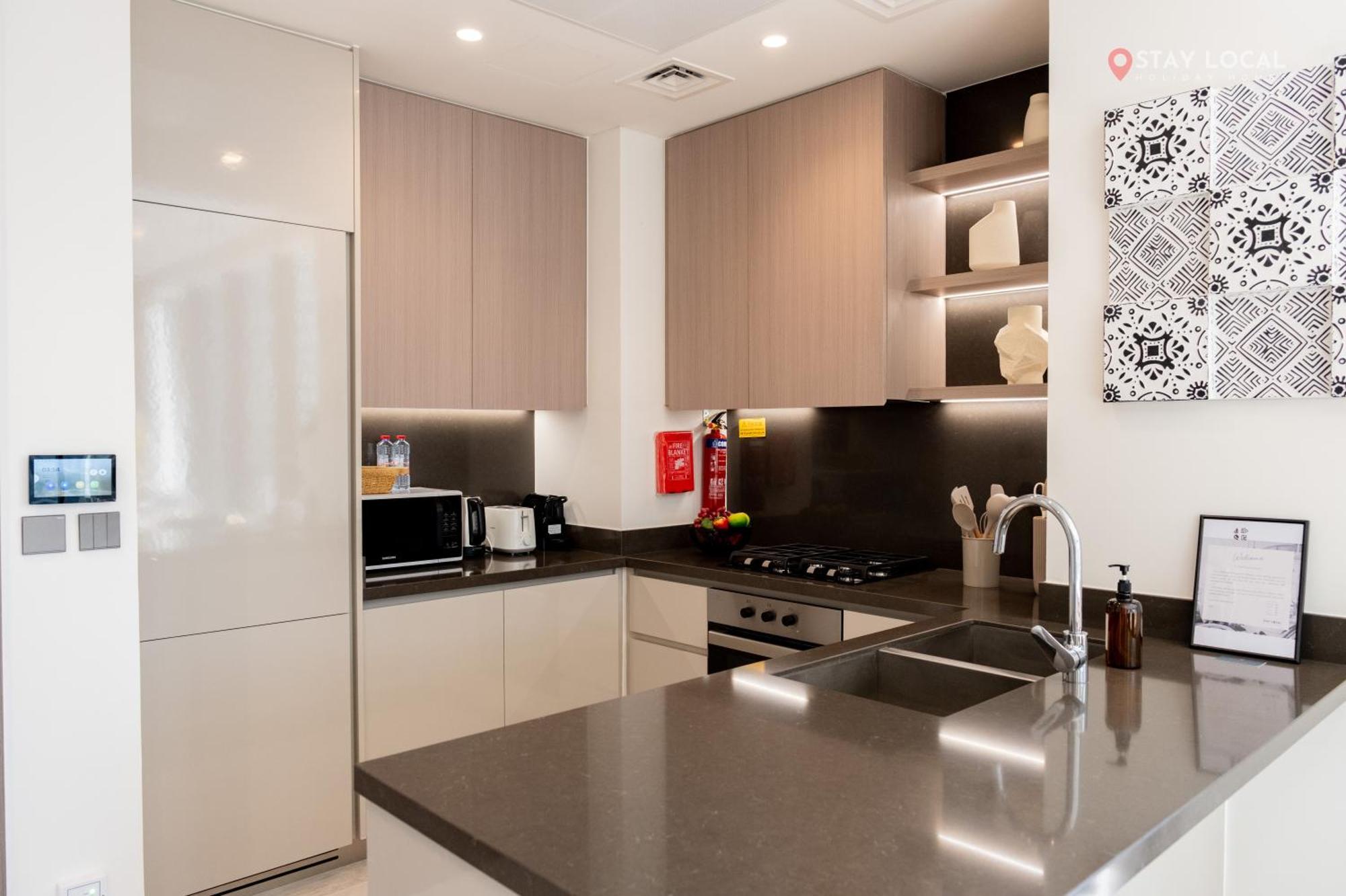 Brand New 1br I In Style I Canal & Burj Khalifa Views