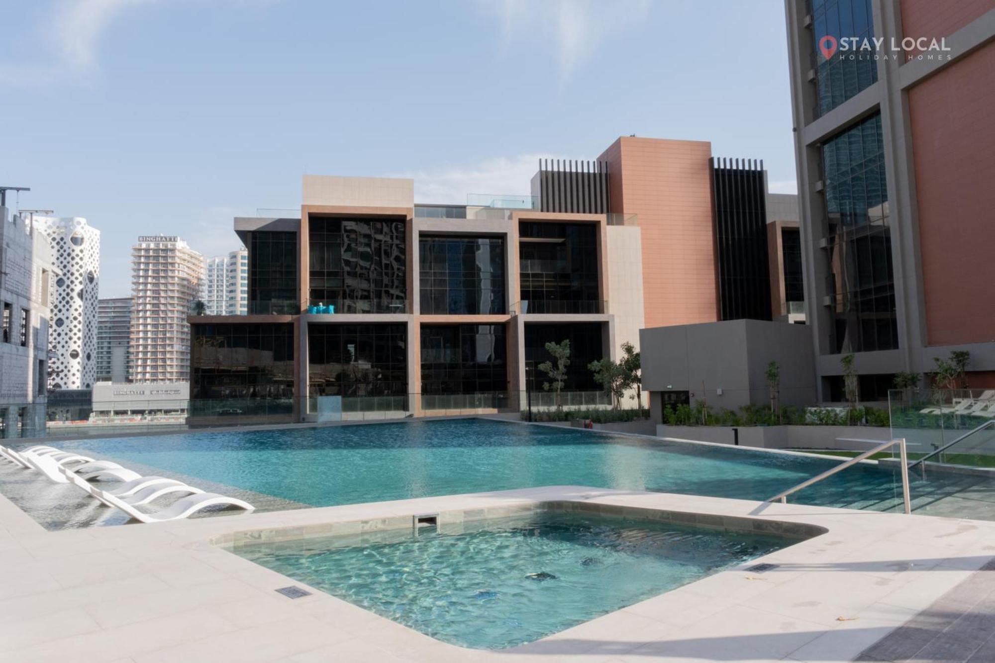 Brand New 1br I In Style I Canal & Burj Khalifa Views Dubai