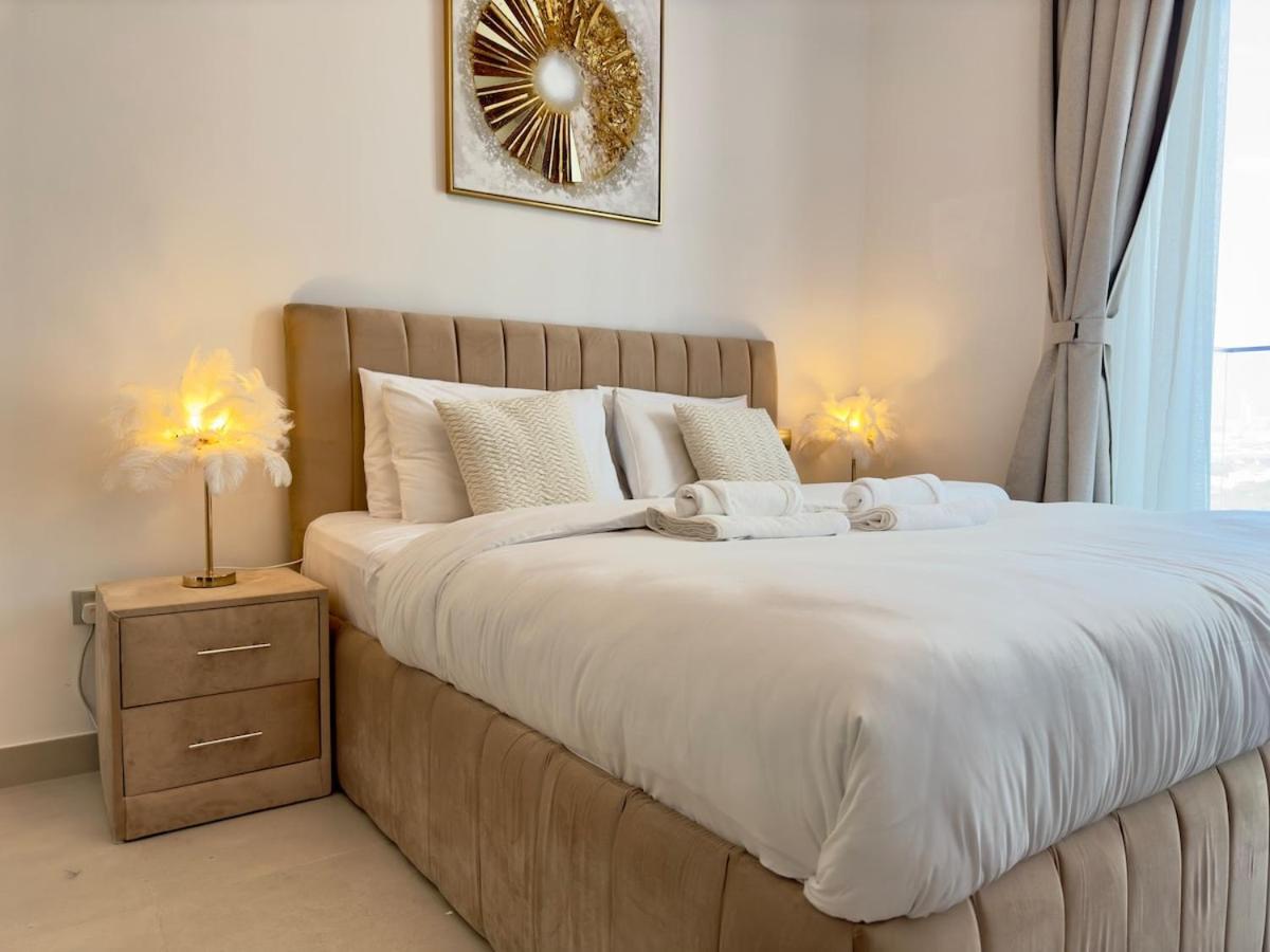 Brand New - Fully Furnished Premium 1br In Jvc Apartment *