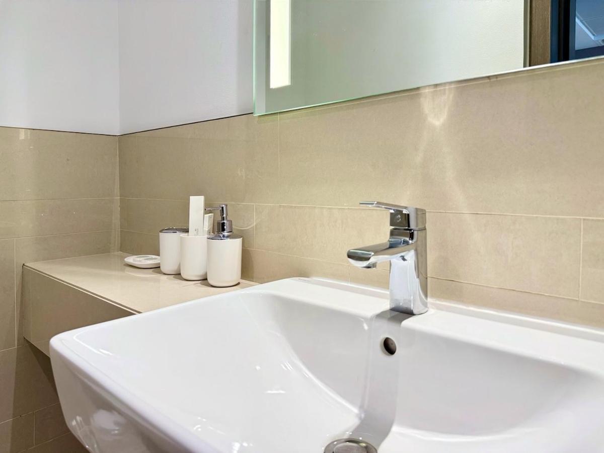 Brand New - Fully Furnished Premium 1br In Jvc Apartment