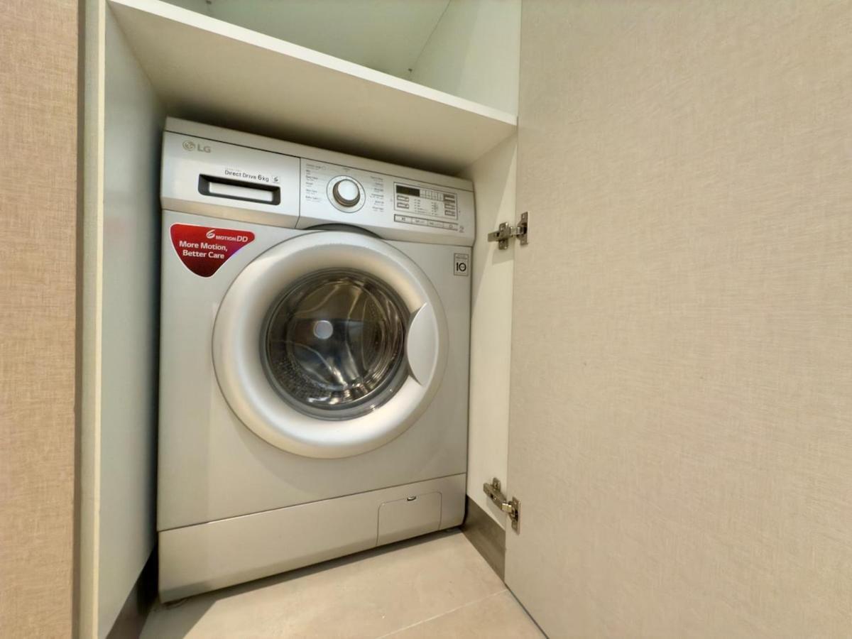 Brand New - Fully Furnished Premium 1br In Jvc Apartment Dubai