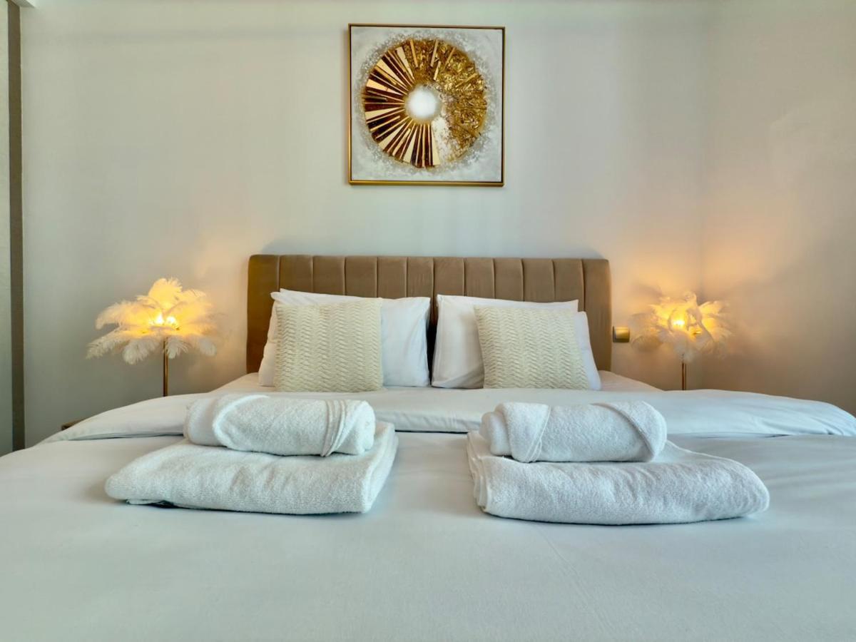 Brand New - Fully Furnished Premium 1br In Jvc *