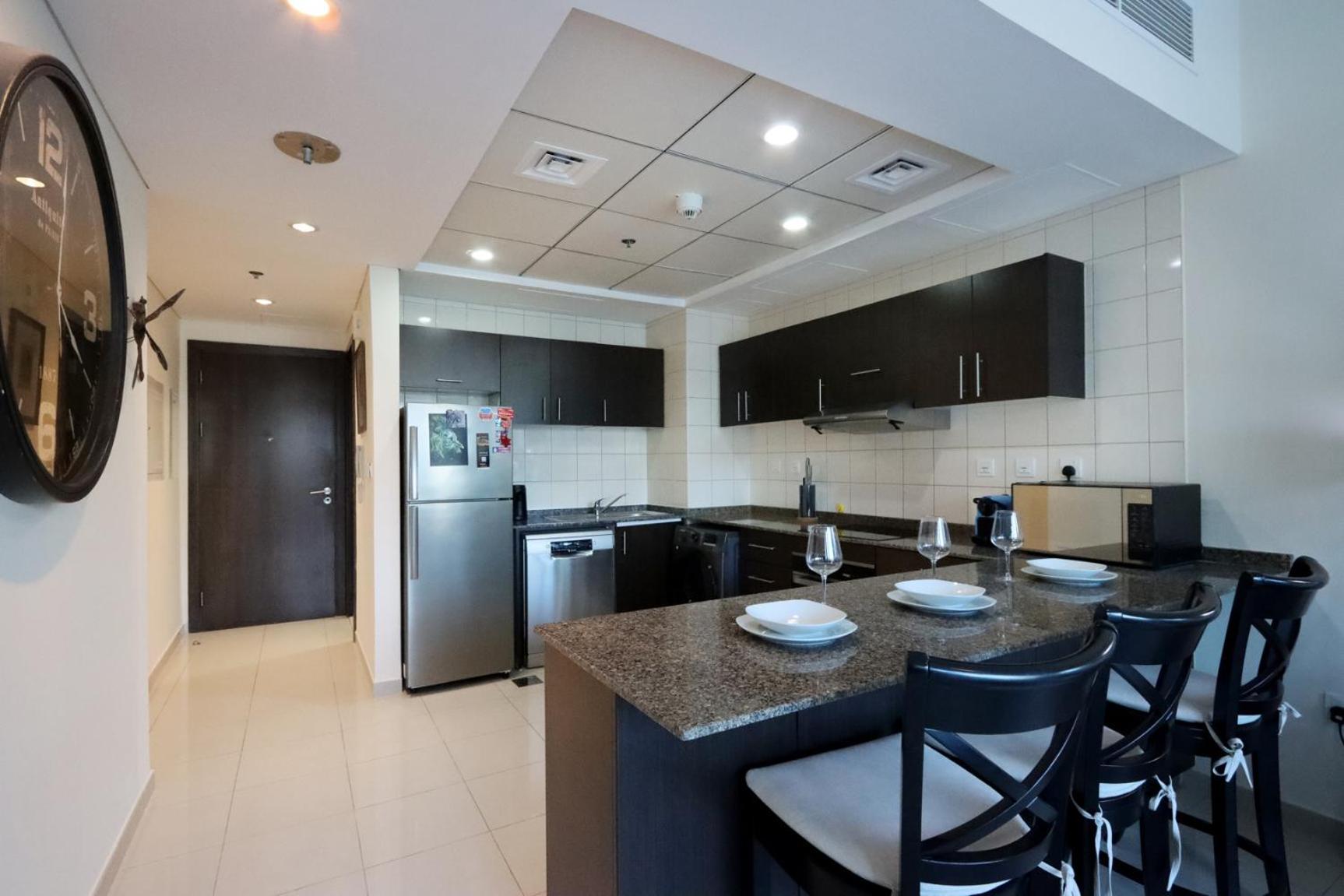 Livbnb- 1br In Marina W/ Direct Marina Walk Access *