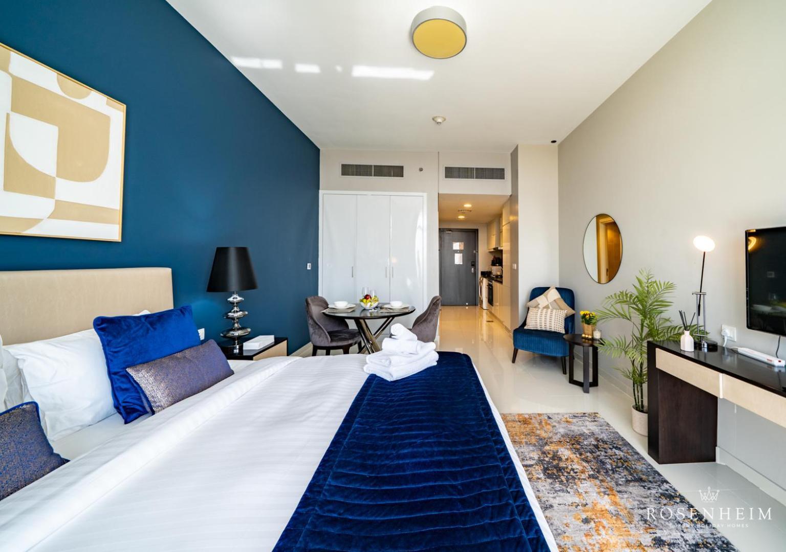 Holiday home Rosenheim | Modern At Damac Hills Dubai