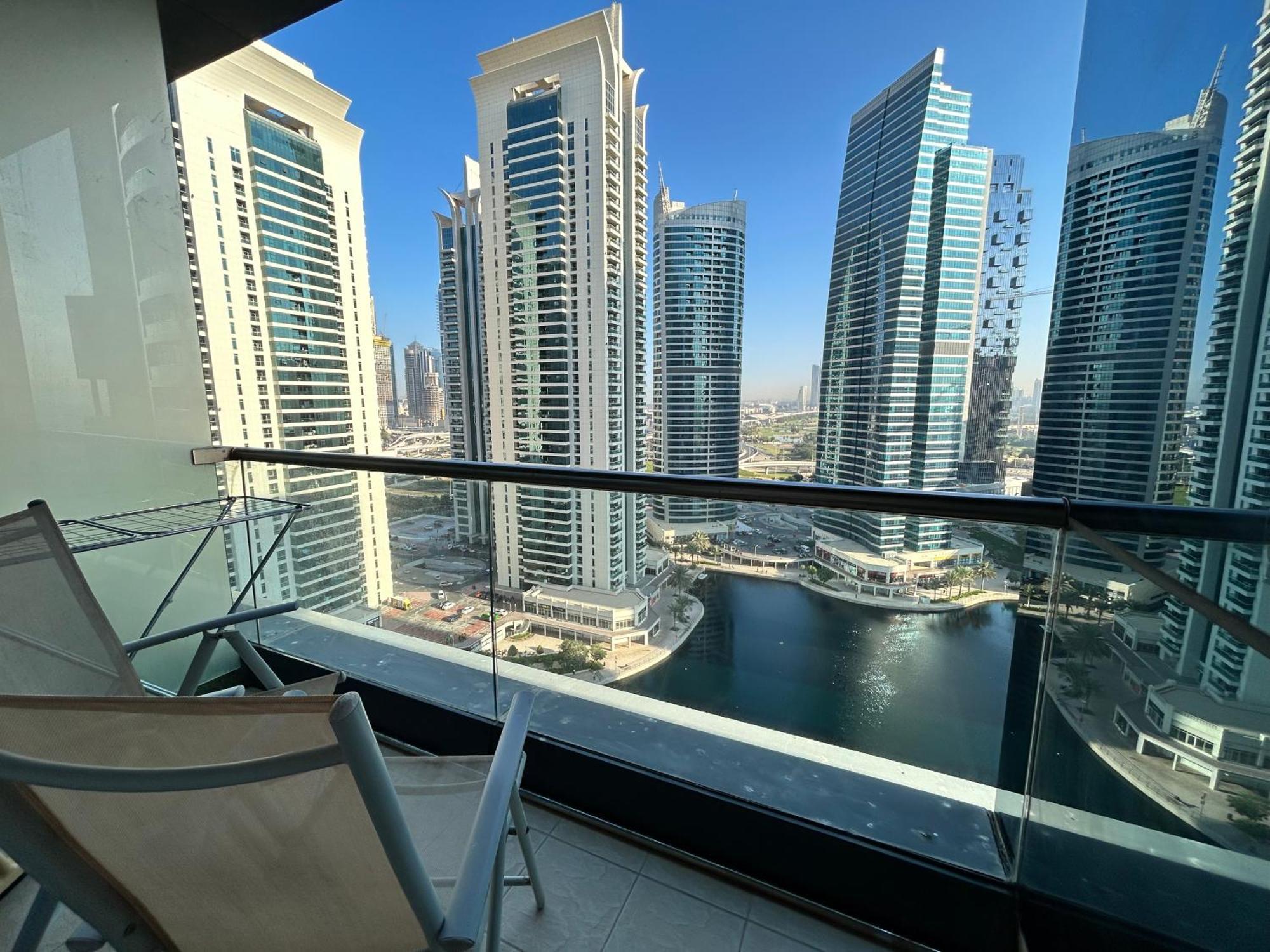 Click - Jlt - 2 Bedroom & Balcony Lakes View Entire -az *