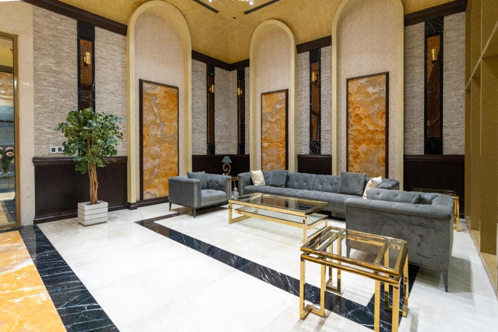 Apartment And Haven At Ajman Corniche! *