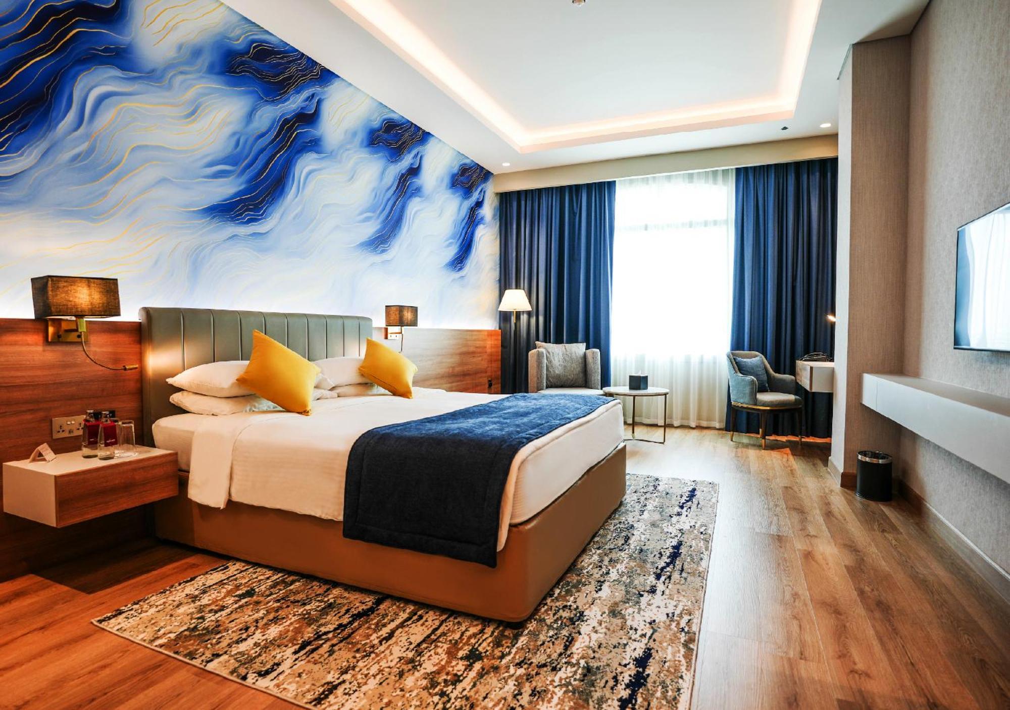 Moevenpick Grand Al Bustan 5* Dubai