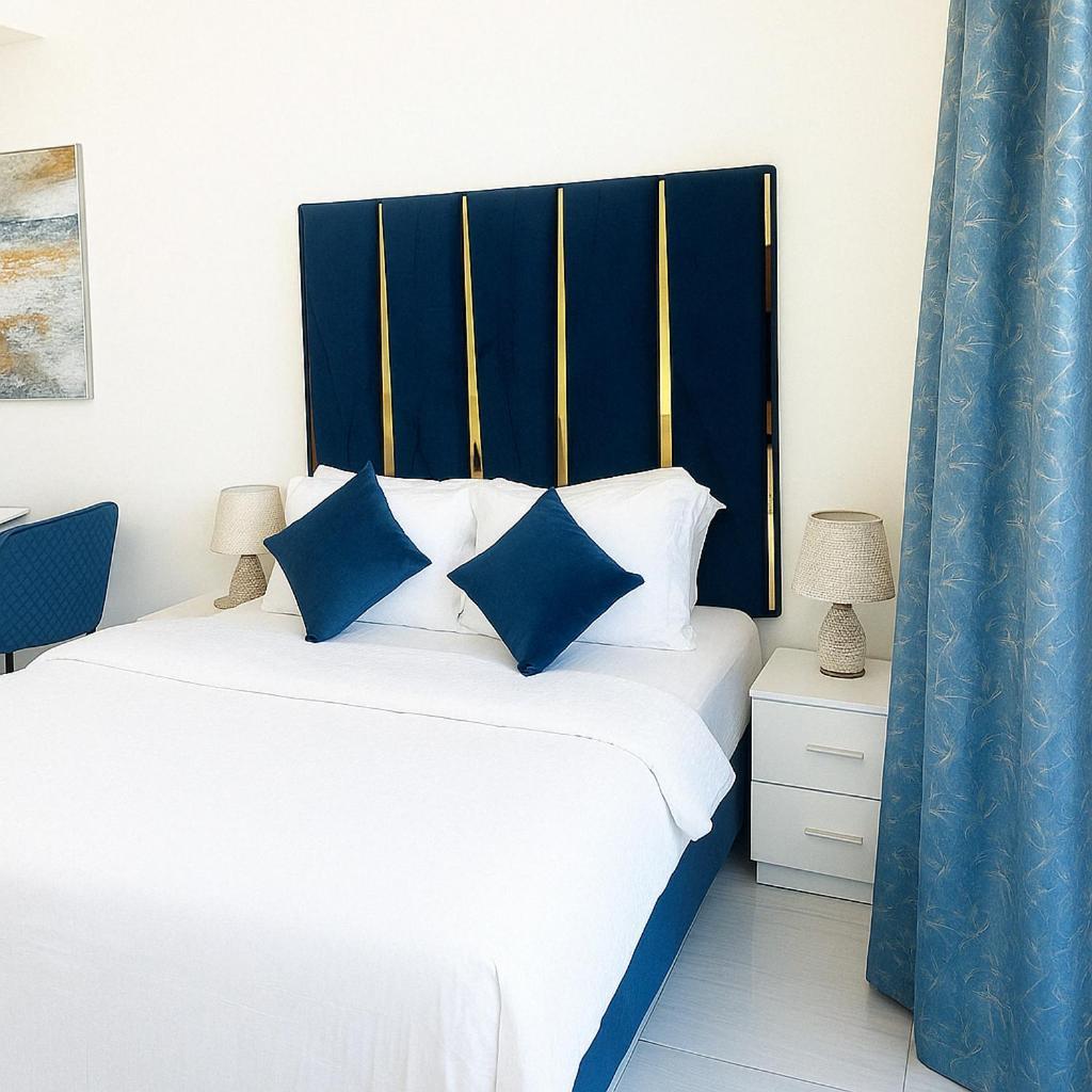 Stylish For Two Apartment *