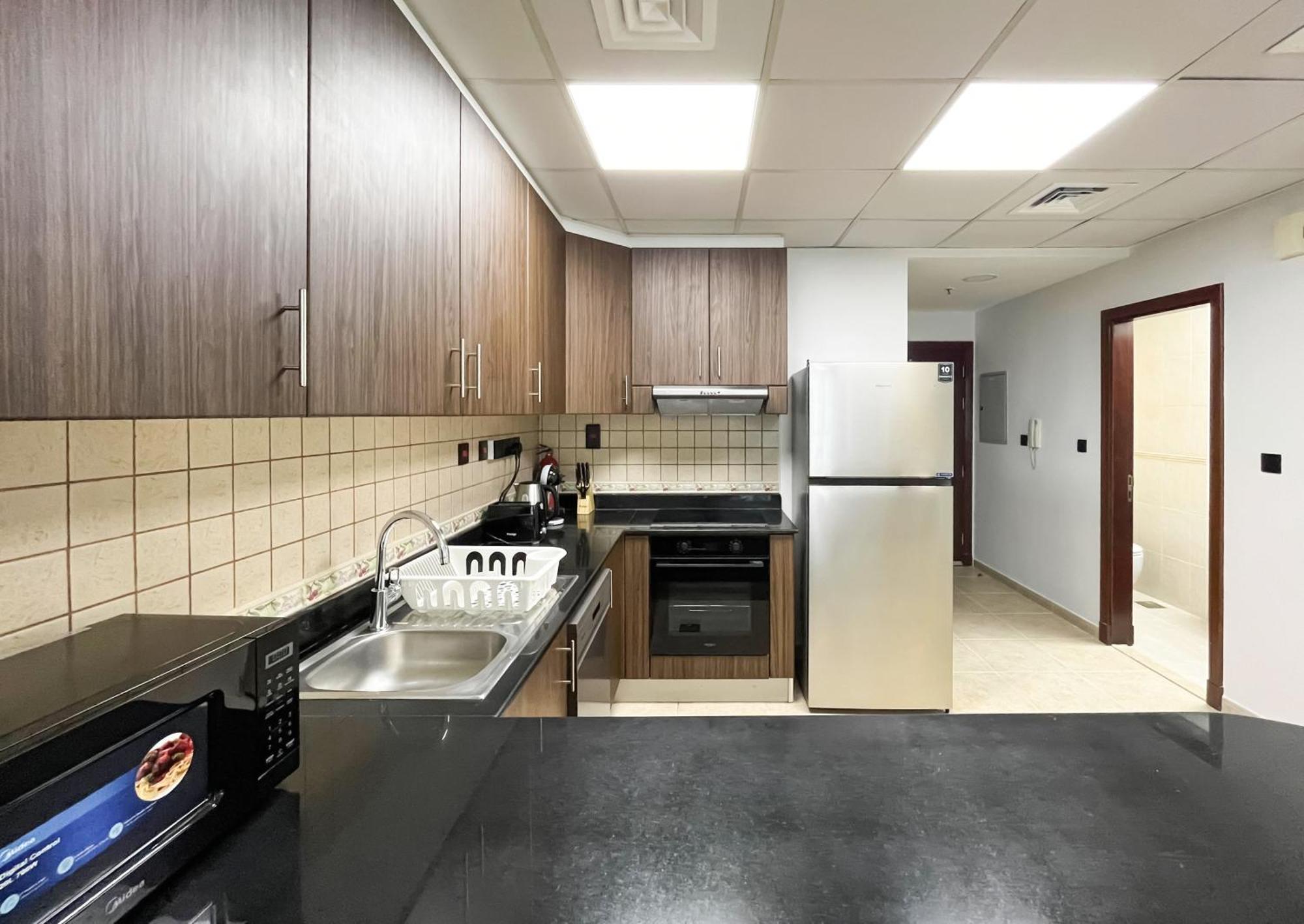 Livbnb-high Rise 1br With Balcony Near Barasti *